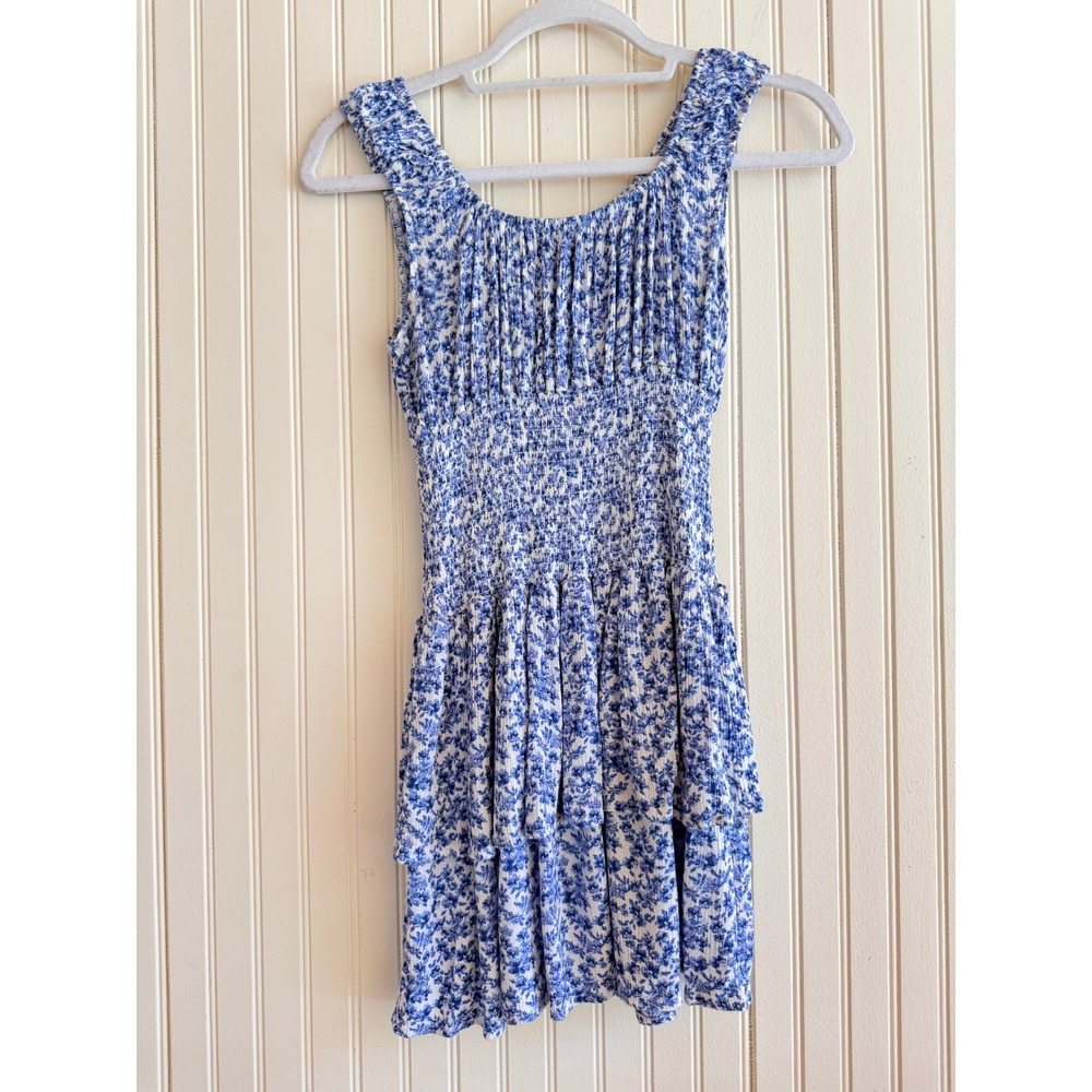 Bloomfield Blue White Floral Garden Smocked Tiered Ruffle Mini Dress Size Medium